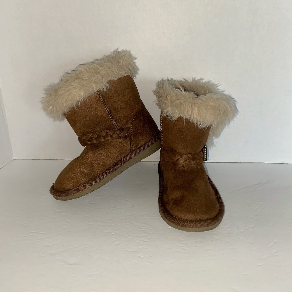 🌸PLACE‎ Faux Fur Boots
